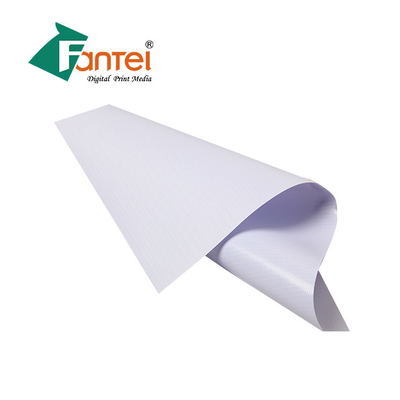 La publicité imprimant le temps 340gsm résistant 200D*300D de Rouleaux de bannière de PVC